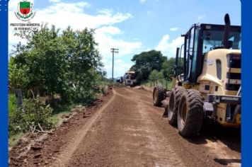 Limpeza e manutenção das estradas rurais no bairro Félix